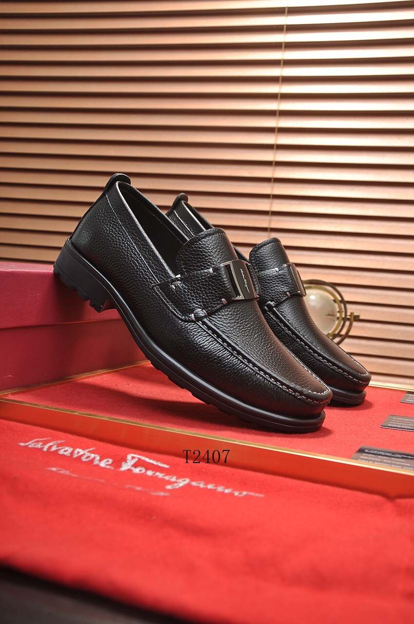 Ferragamo sz38-44 593